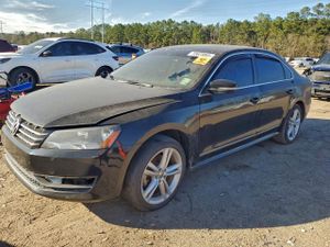 Volkswagen Passat SE 2.0L 4 2014