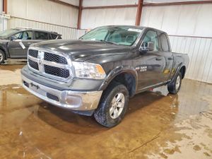 RAM 1500 ST 5.7L 8 2015