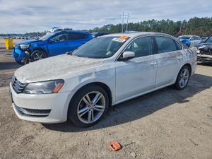 Volkswagen Passat SE 2.0L 4 2014