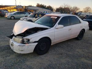 Toyota Camry CE 2.2L 4 2000