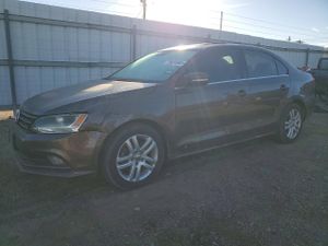 Volkswagen Jetta SE 1.8L 4 2015