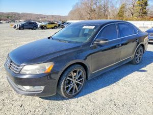 Volkswagen Passat SEL 2.0L 4 2014