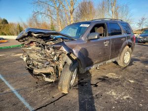 Ford Escape XLT 2.5L 4 2012