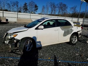 Toyota Corolla BASE 1.8L 4 2013