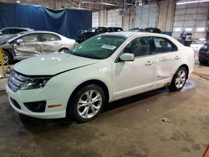 Ford Fusion SE 2.5L 4 2012