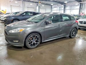 Ford Focus SE 2.0L 4 2015