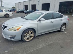 Nissan Altima 3.5S 3.5L 6 2013