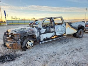 Chevrolet Silverado 1500 6.6L 8 2011