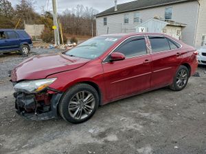 Toyota Camry LE 2.5L 4 2015