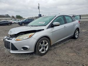 Ford Focus SE 2.0L 4 2014