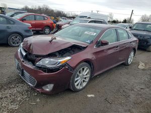 Toyota Avalon BASE 3.5L 6 2013