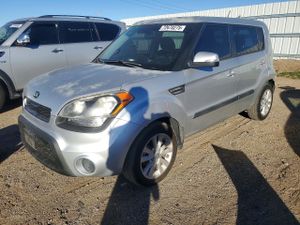 Kia Soul + 2.0L 4 2013