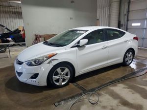 Hyundai Elantra GLS 1.8L 4 2013