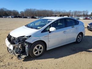 Toyota Prius 1.8L 4 2014