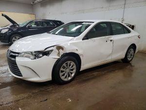 Toyota Camry LE 2.5L 4 2015