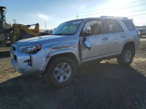 Toyota 4Runner SR5 4.0L 6 2015