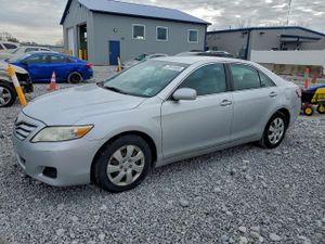 Toyota Camry BASE 2.5L 4 2011