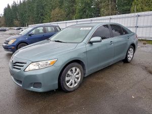 Toyota Camry BASE 2.5L 4 2011