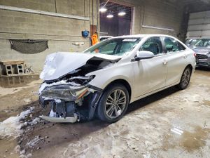 Toyota Camry LE 2.5L 4 2015
