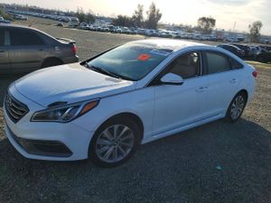 Hyundai Sonata SPORT 2.4L 4 2015