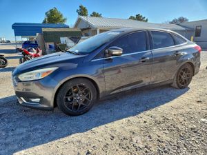 Ford Focus TITANIUM 2.0L 4 2015