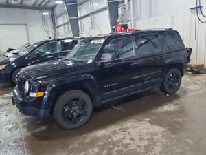 Jeep Patriot LATITUDE 2.0L 4 2012