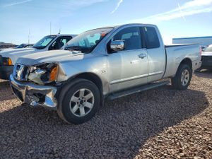 Nissan Titan XE 5.6L 8 2004