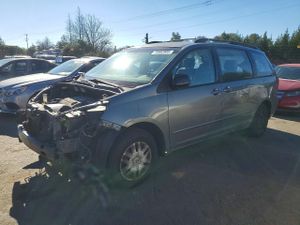 Toyota Sienna 3.3L 6 2005