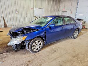 Toyota Camry BASE 2.5L 4 2011