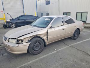 Toyota Camry LE 3.0L 6 2001