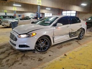 Ford Fusion TITANIUM 2.0L 4 2015