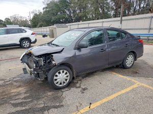 Nissan Versa S 1.6L 4 2015