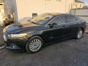 Ford Fusion SE HYBRID 2.0L 4 2013