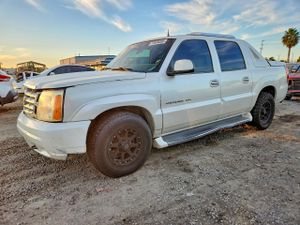 Cadillac Escalade EXT 6.0L 8 2002