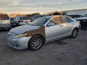 Toyota Camry SE 3.5L 6 2011