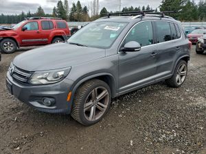 Volkswagen Tiguan S 2.0L 4 2013