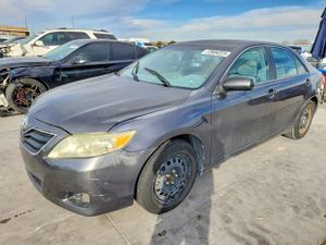 Toyota Camry BASE 2.5L 4 2011