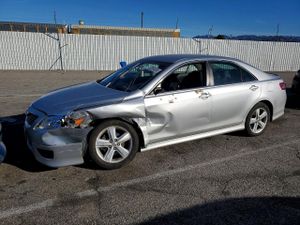 Toyota Camry BASE 2.5L 4 2011