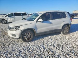 Volkswagen Tiguan S 2.0L 4 2013