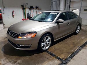 Volkswagen Passat SE 1.8L 4 2015