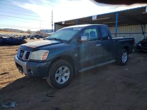 Nissan Titan XE 5.6L 8 2004