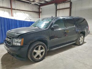 Chevrolet Suburban C1500 LT 5.3L 8 2013