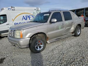 Cadillac Escalade EXT 6.0L 8 2005