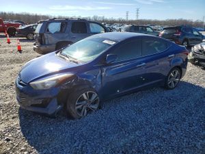 Hyundai Elantra SE 1.8L 4 2015