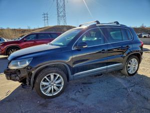 Volkswagen Tiguan S 2.0L 4 2012