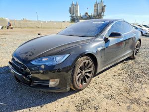 Tesla Model S 2015