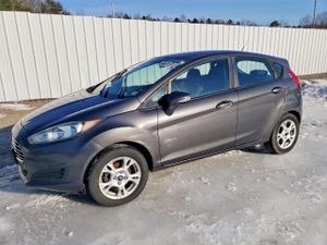 Ford Fiesta SE 1.6L 4 2015
