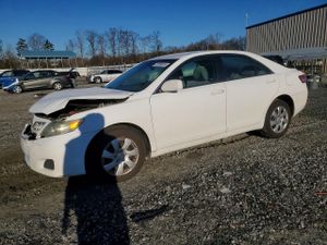 Toyota Camry BASE 2.5L 4 2011