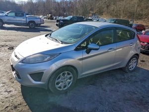 Ford Festiva SE 1.6L 4 2011