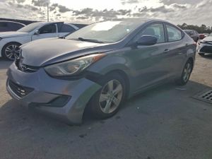 Hyundai Elantra GLS 1.8L 4 2013